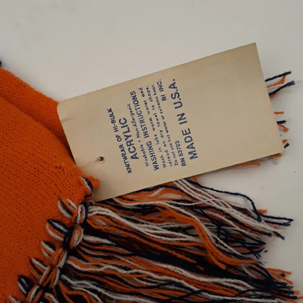 NBA‎ Cleveland Cavs Orange Navy Knit Acrylic Scarf NEW